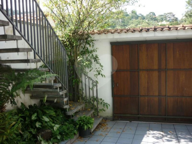 Sobrado à venda com 3 quartos, sendo 1 suíte,  em Horto Florestal, São Paulo, SP