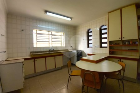 Casa à venda com 4 quartos, sendo 3 suítes,  no condomínio Village D'avignon, Sorocaba - SP