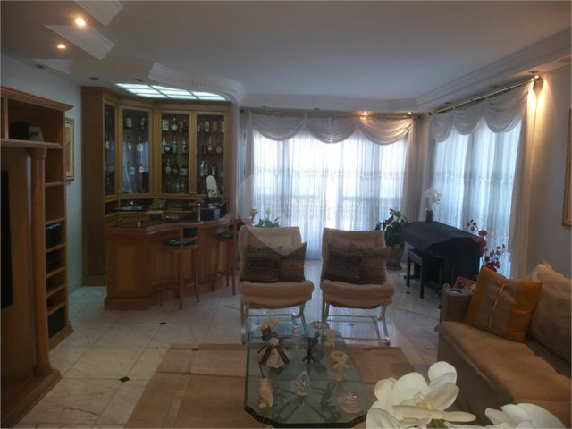 Apartamento à venda com 3 suítes em Santa Paula, São Caetano do Sul, SP