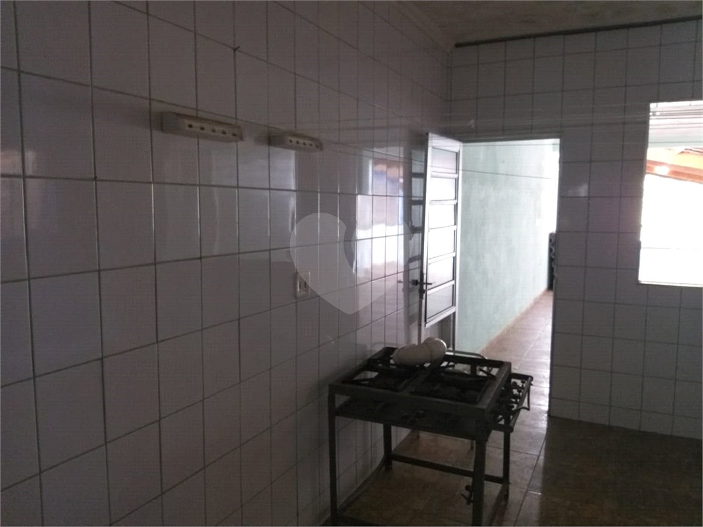 Sobrado à venda com 3 quartos, sendo 1 suíte, em Jardim Cruz do Corisco, São Paulo, SP
