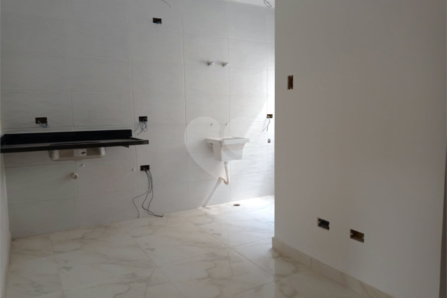 Casa à venda com 1 quarto no condomínio Regina, São Paulo - SP