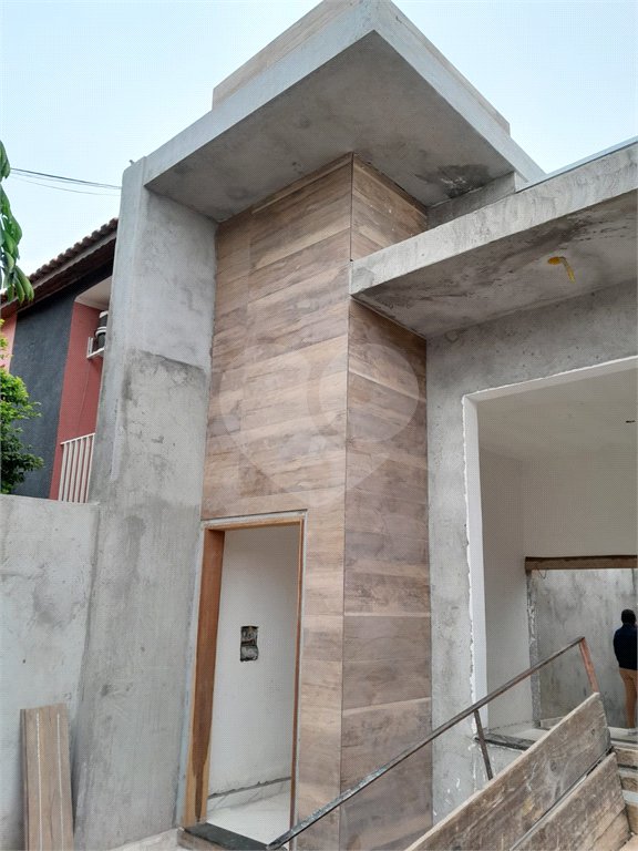 Casa à venda com 2 quartos, sendo 1 suíte, em Nova Cerejeira, Atibaia, SP