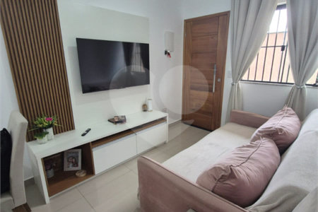 Casa à venda com 2 quartos no condomínio Castro Ramos, São Paulo - SP