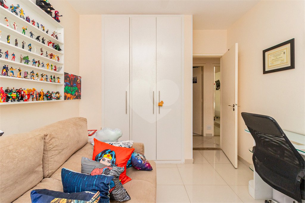 Apartamento à venda com 3 quartos, sendo 1 suíte, em Jardim Paulista, São Paulo, SP