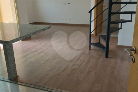 Cobertura à venda com 2 quartos, sendo 1 suíte,  em Santana, São Paulo, SP
