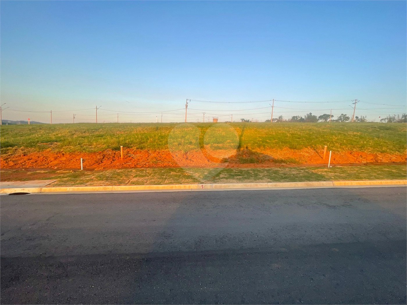 Terreno à venda no condomínio Elementum, Atibaia - SP