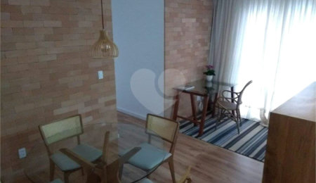 Apartamento à venda com 2 quartos, sendo 1 suíte,  em Gramado, Cotia, SP