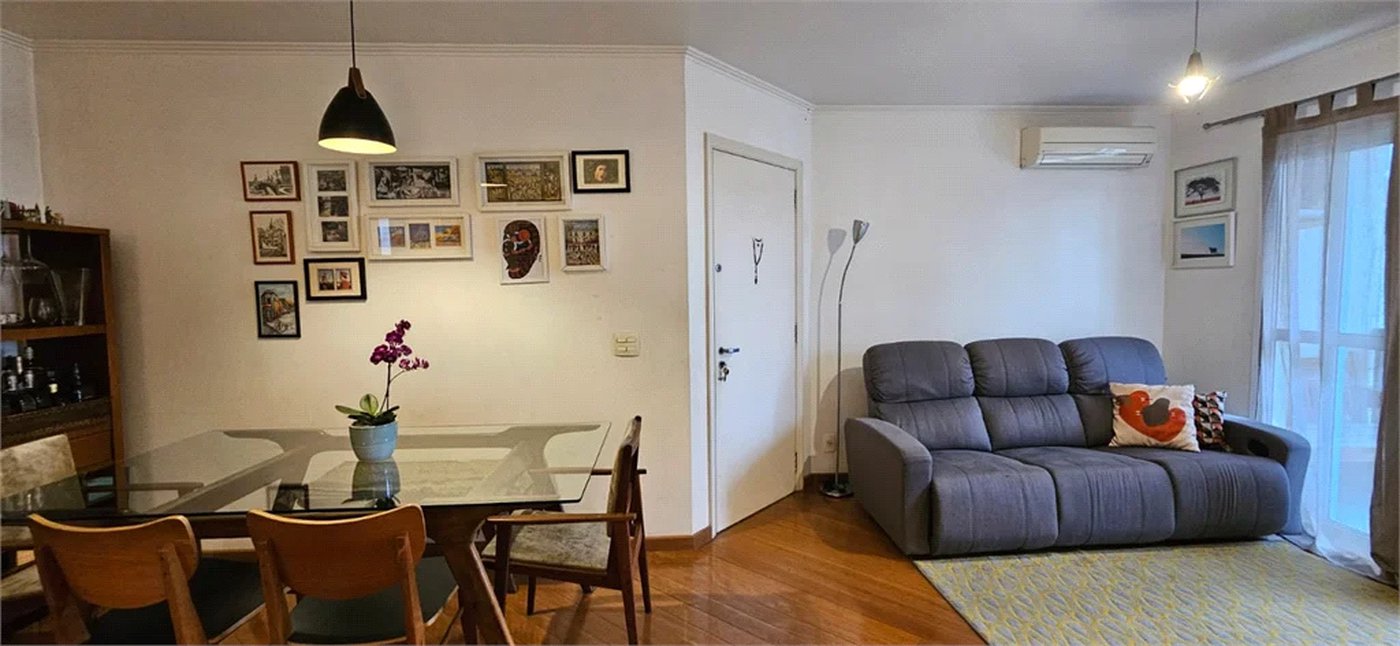 Apartamento à venda com 3 quartos, sendo 2 suítes, em Pinheiros, São Paulo, SP