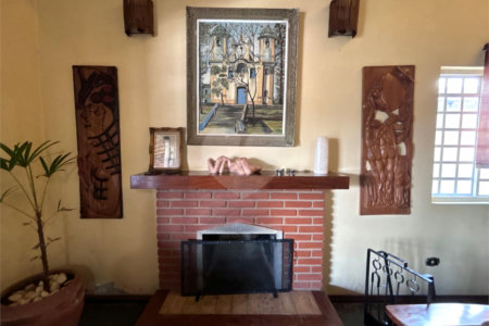 Casa à venda com 5 quartos, sendo 2 suítes,  em Jardim Maristela, Atibaia, SP