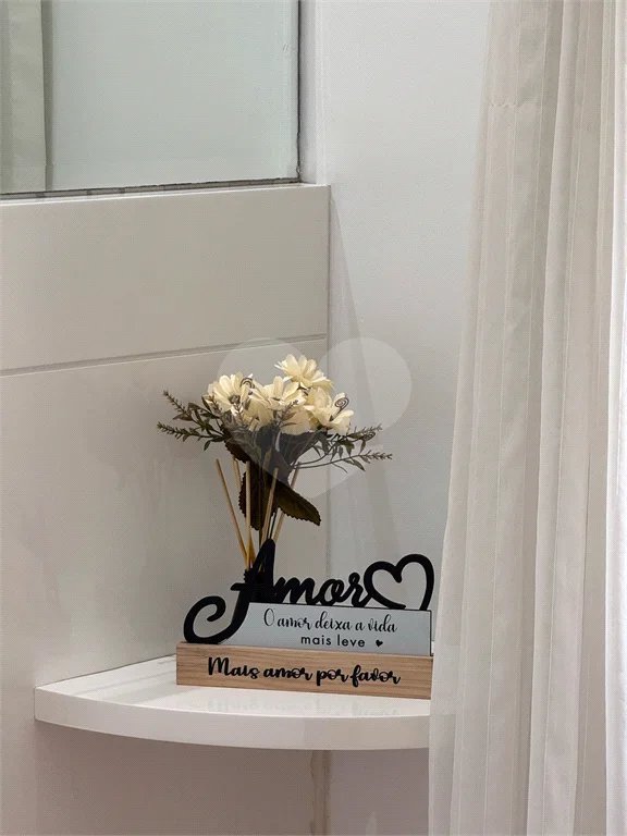 O Seu Apartamento Exclusivo: 74 m² Reformados ao Lado do Ibirapuera!