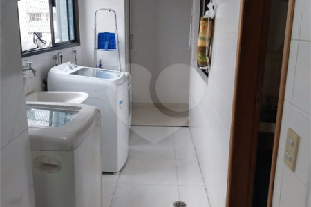 Apartamento à venda com 4 quartos, sendo 1 suíte,  em Vila Ipojuca, São Paulo, SP