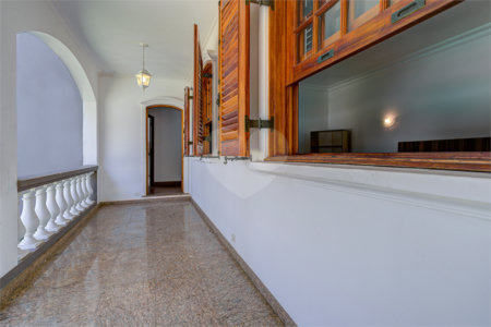 Casa à venda com 5 quartos, sendo 3 suítes, em Alto da Boa Vista, São Paulo, SP