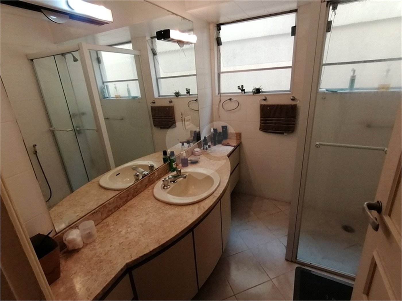 Apartamento à venda com 3 quartos, sendo 1 suíte, em Jardim Paulista, São Paulo, SP