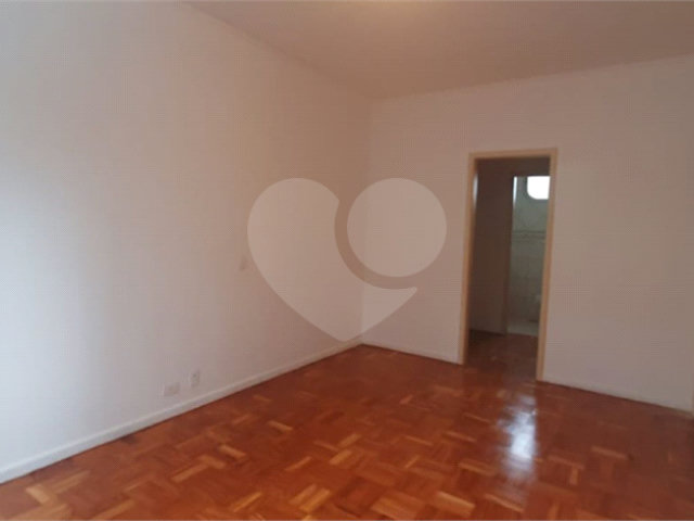 Apartamento para alugar com 3 quartos, sendo 1 suíte,  em Jardim Marajoara, São Paulo, SP