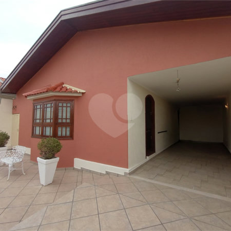 Casa à venda com 4 quartos, sendo 3 suítes,  no Centro, Itapetininga, SP