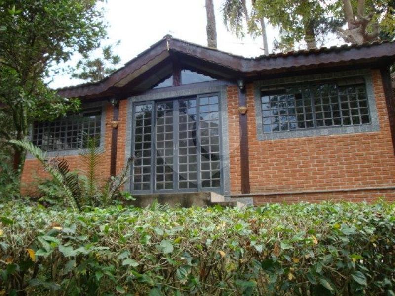 Casa Térrea à venda com 3 quartos, sendo 1 suíte, em Parque Petrópolis, Mairiporã, SP