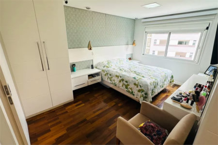 Apartamento à venda com 3 suítes em Vila Mariana, São Paulo, SP