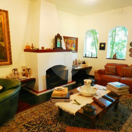 Casa de Vila à venda com 5 quartos, sendo 2 suítes, em Jardim Marajoara, São Paulo, SP
