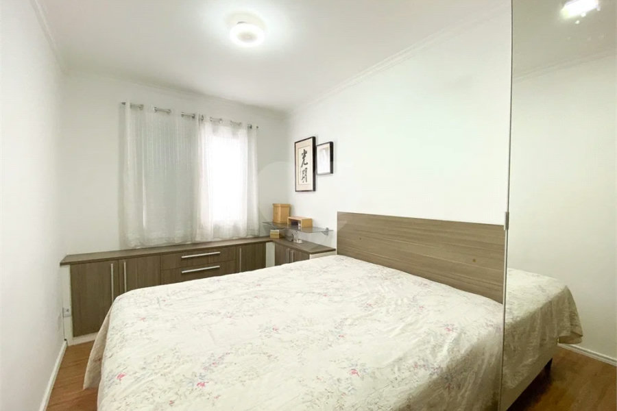 Apartamento à venda com 3 quartos, sendo 1 suíte,  em Vila Paiva, São Paulo, SP