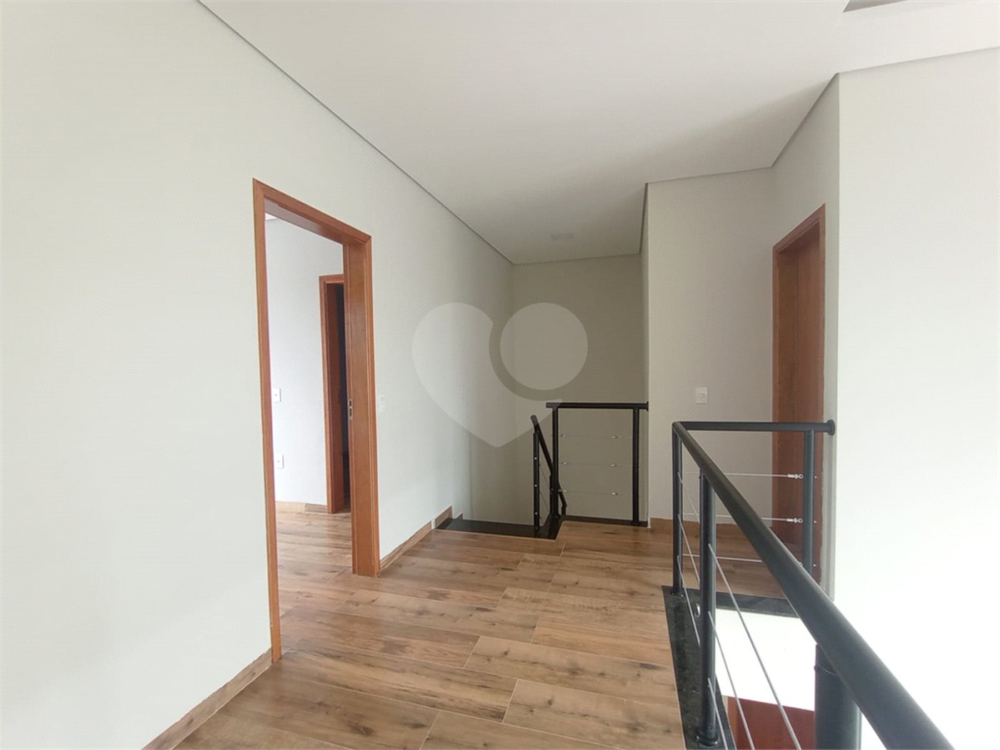 Casa à venda com 3 quartos, sendo 2 suítes, no condomínio Vila Rica, Indaiatuba - SP