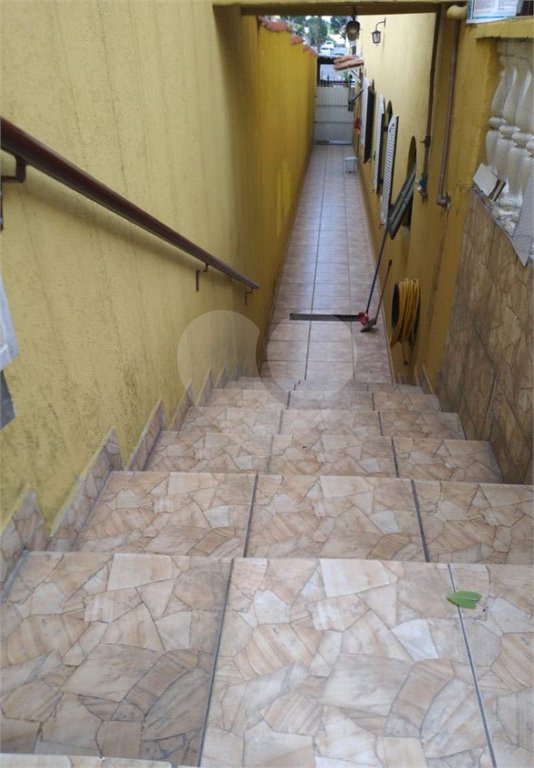 Casa à venda com 4 quartos, sendo 1 suíte, em Cidade Kemel, Poá, SP