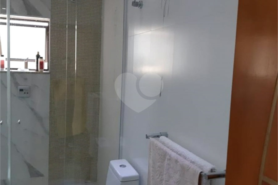 Sobrado à venda com 4 quartos, sendo 1 suíte, em Vila Guilherme, São Paulo, SP