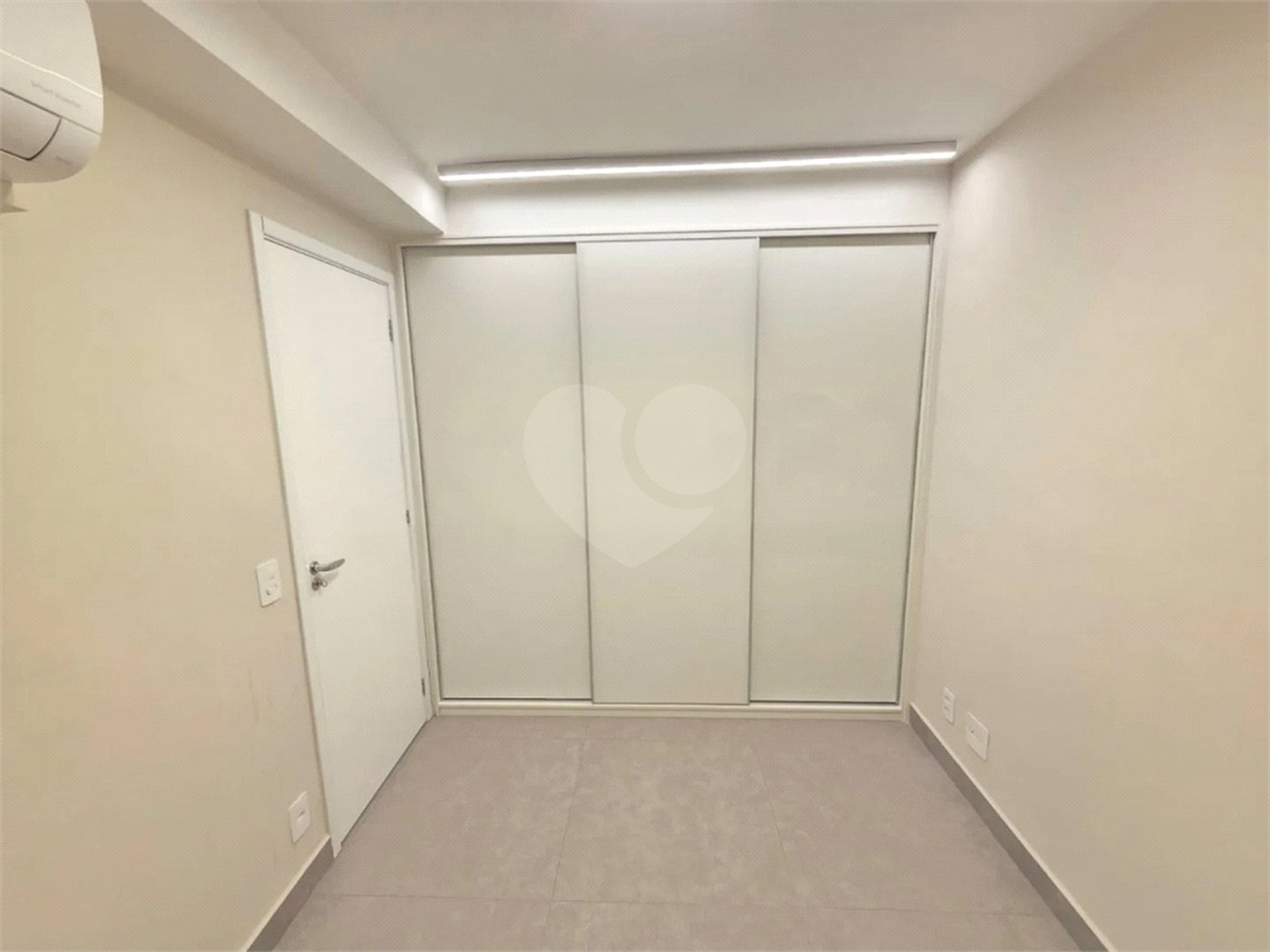 Apartamento à venda ou para alugar com 2 quartos, sendo 1 suíte,  em Planalto Paulista, São Paulo, SP