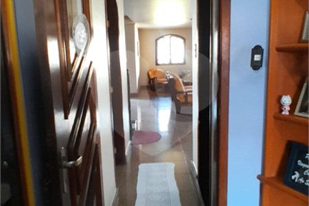 Casa à venda com 4 quartos, sendo 1 suíte, em Bangu, Rio de Janeiro, RJ