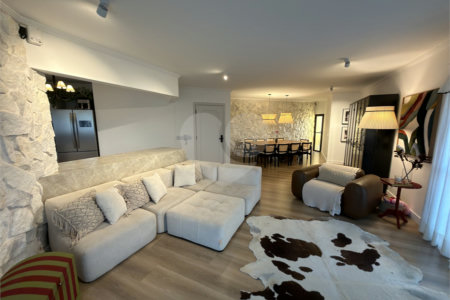 Apartamento à venda com 3 quartos, sendo 1 suíte, em Parque São Domingos, São Paulo, SP