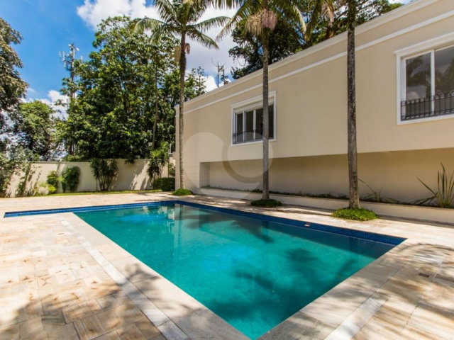 Casa à venda ou para alugar com 4 suítes no condomínio Chácara Flora, São Paulo - SP