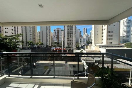 Apartamento à venda com 4 quartos, sendo 2 suítes,  em Pinheiros, São Paulo, SP