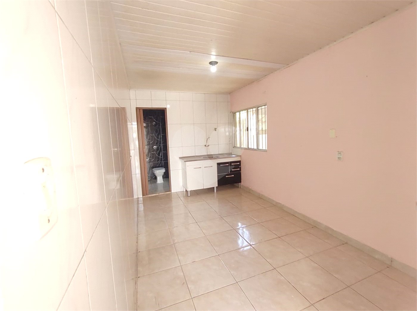 Casa à venda com 3 quartos, sendo 1 suíte, em Vila Nova Cachoeirinha, São Paulo, SP