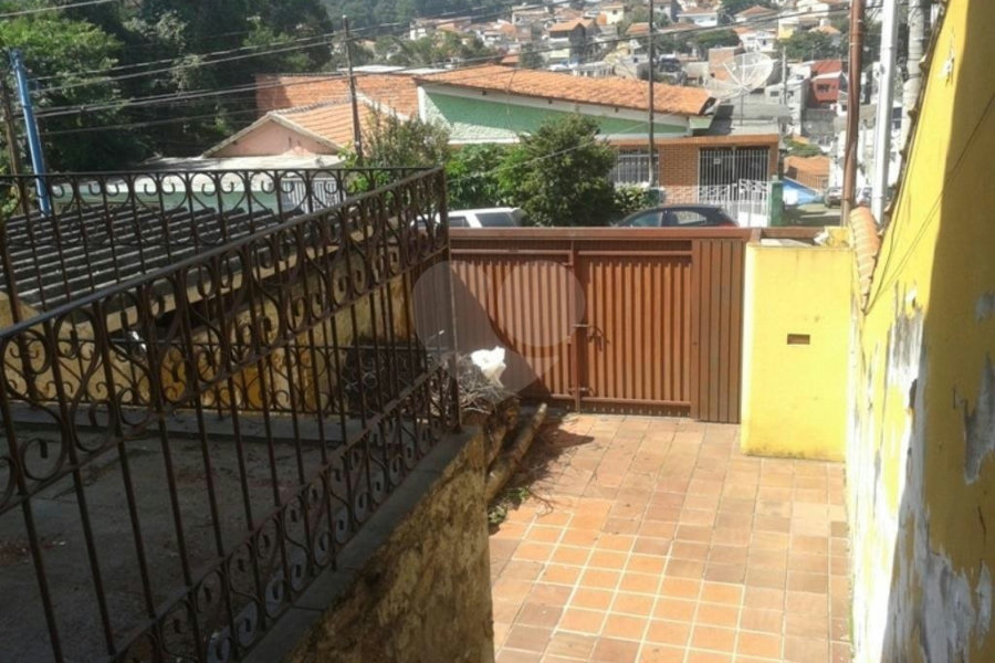 Sobrado à venda ou para alugar com 3 quartos, sendo 1 suíte,  em Horto, São Paulo, SP