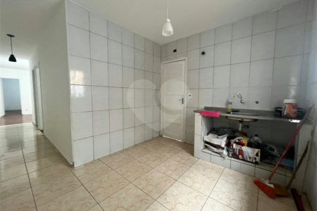 Casa à venda com 2 quartos em Jardim Pirajussara, São Paulo, SP