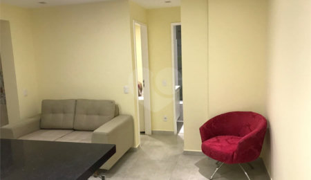 Apartamento à venda com 2 quartos, sendo 1 suíte,  em Bosque da Saúde, São Paulo, SP