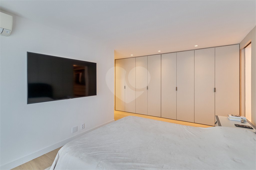 Apartamento à venda com 4 suítes em Panamby, São Paulo, SP