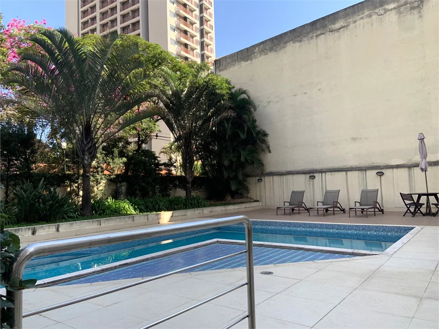 Apartamento à venda com 4 quartos, sendo 3 suítes,  em Pinheiros, São Paulo, SP