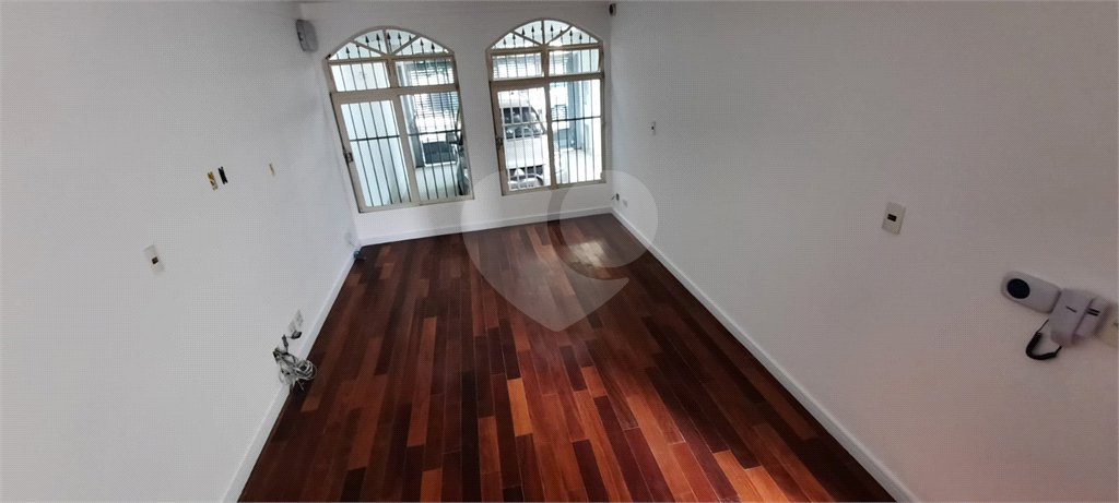 Sobrado à venda com 3 quartos, sendo 1 suíte, em Vila Firmiano Pinto, São Paulo, SP