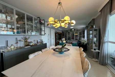 Apartamento com 3 dormitórios à venda, 189 m² por R$ 3.300.000,00 - P. Praia - Santos/SP