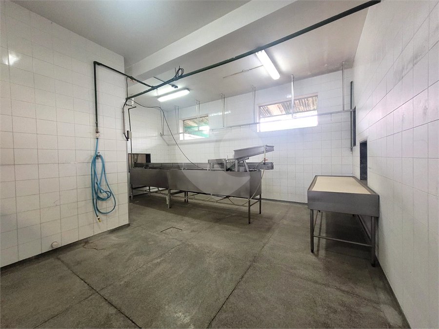 Terreno à venda com 3 suítes em Bazílio, Rio Bonito, RJ