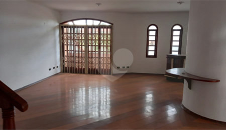 Sobrado à venda com 3 quartos, sendo 1 suíte,  em Horto, São Paulo, SP