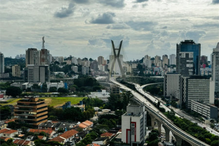 Apartamento à venda com 3 quartos em Vila Cordeiro, São Paulo, SP