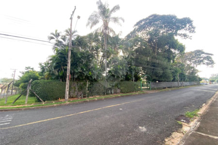 Terreno à venda com 1 suíte no Centro, Araraquara, SP