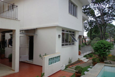 Casa à venda com 4 quartos, sendo 2 suítes, em Jardim Bonfiglioli, São Paulo, SP
