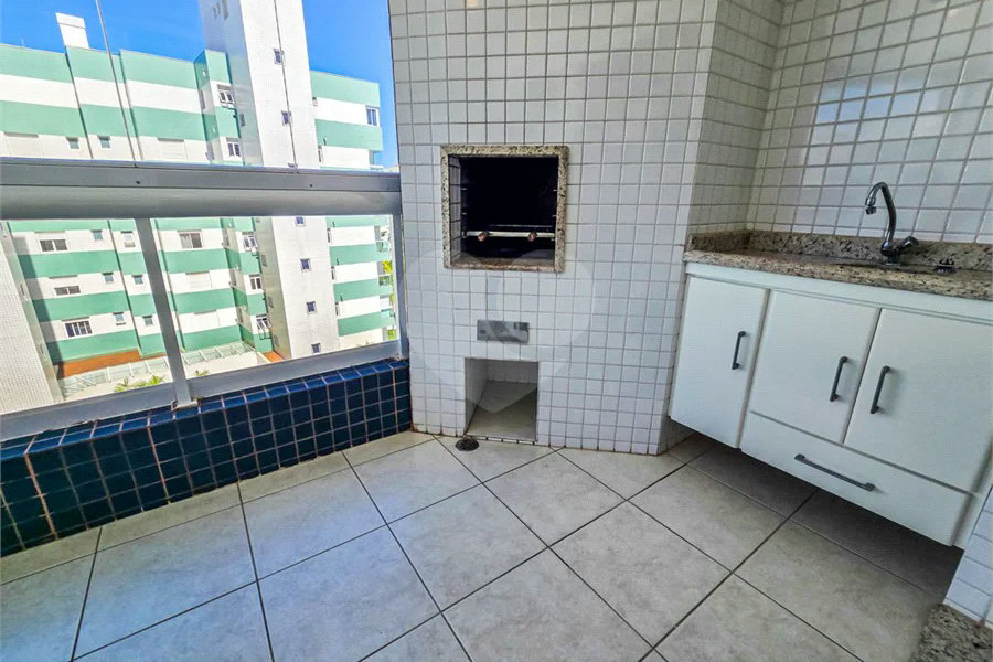 Apartamento à venda com 2 quartos, sendo 1 suíte, em Riviera de São Lourenço, Bertioga, SP