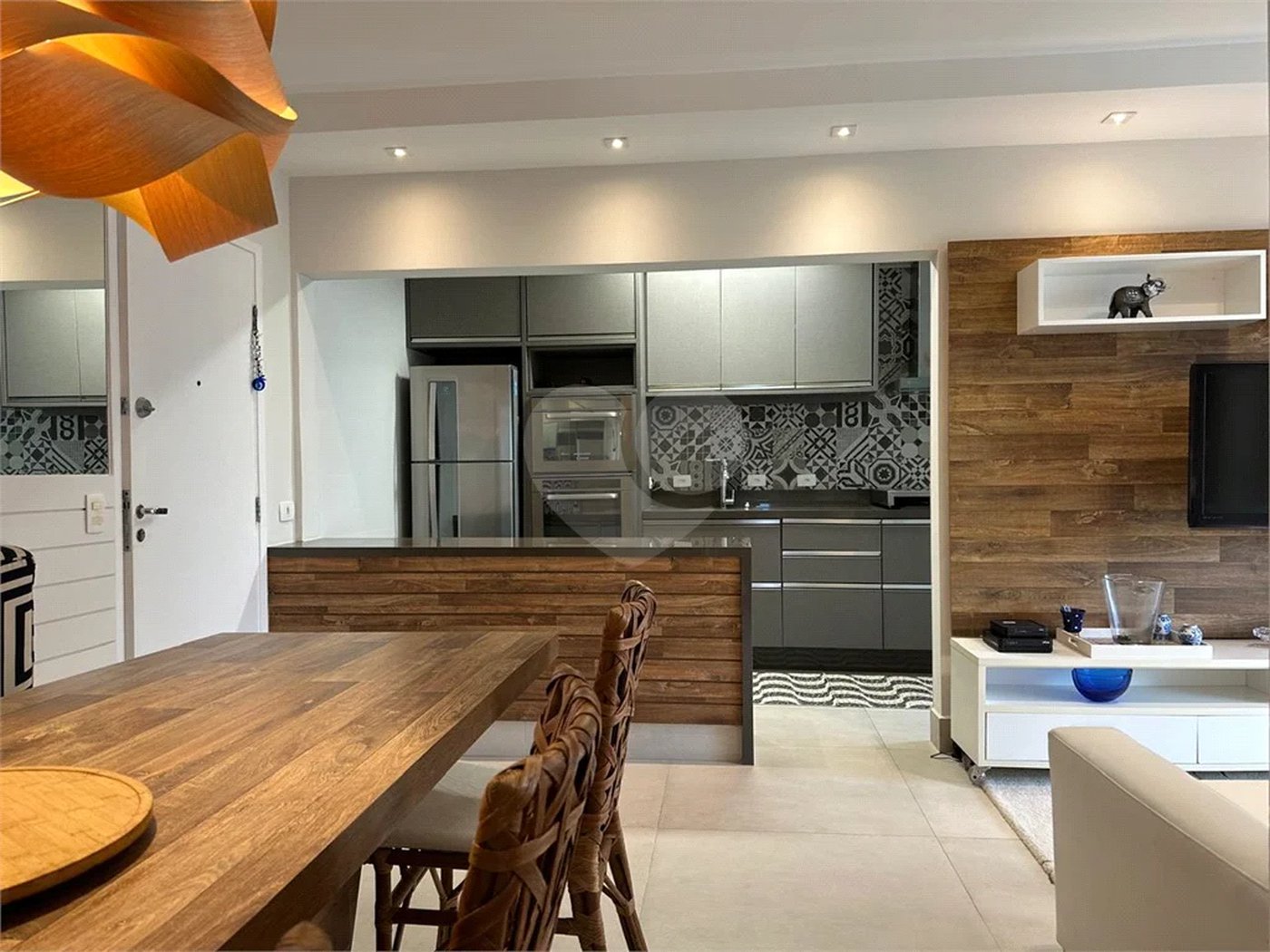 Apartamento à venda com 3 quartos, sendo 2 suítes,  em Riviera de São Lourenço, Bertioga, SP