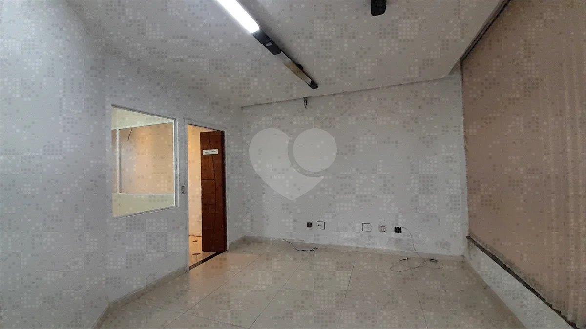 **SALA COMERCIAL DE 80 M² NO BAETA NEVES | EXCELENTE CUSTO-BENEFÍCIO E LOCALIZAÇÃO ESTRATÉGICA**