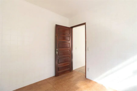 Casa à venda com 3 quartos, sendo 1 suíte,  em Vila Sônia, São Paulo, SP