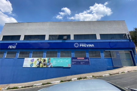 Salão Comercial para alugar em Vila Romanópolis, Ferraz de Vasconcelos, SP