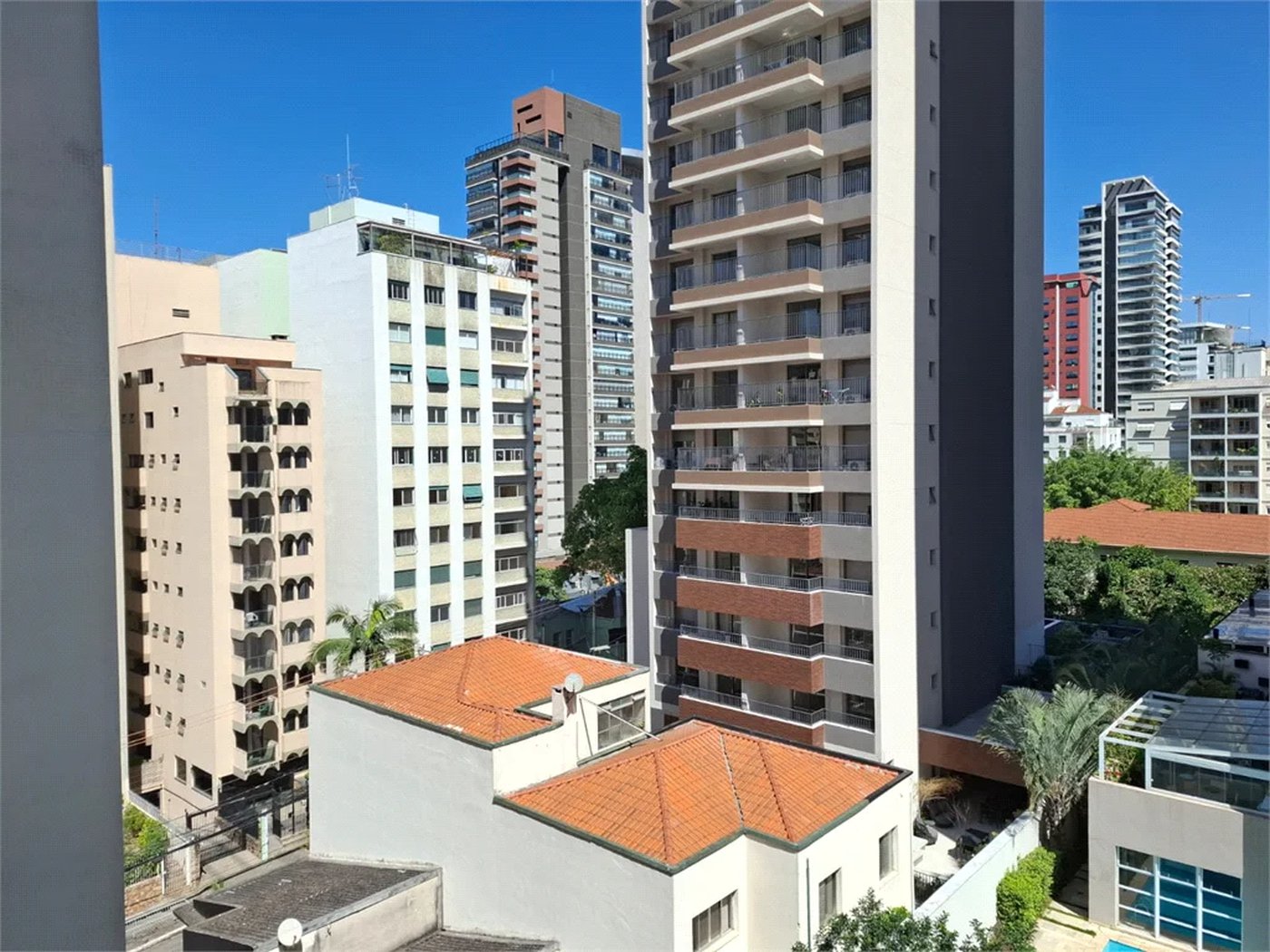 Apartamento à venda com 2 quartos, sendo 1 suíte,  em Pinheiros, São Paulo, SP
